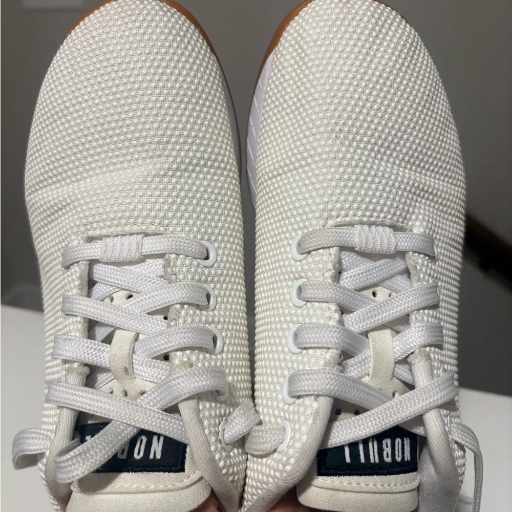 NOBULL White Knit Trainer with Gum-Toned Sole M7 W8.5 - Picture 2 of 5